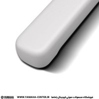 ساندبار سفید یاماها SR-C20A با طراحی باریک و لبه‌های گرد روی پس‌زمینه سفید.