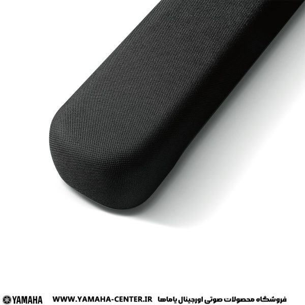 نمای نزدیک از ساندبار مشکی یاماها SR-C20A با روکش پارچه‌ای و طراحی خمیدهنسخه بهتری که هم طبیعی‌تر است و هم زیر ۱۲۵ کاراکتر می‌ماند: ساندبار مشکی یاماها SR-C20A