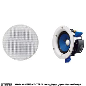 اسپیکر سقفی یاماها NS-IC400 با توری سفید و نمایی از بلندگوی آبی‌رنگ درون آن